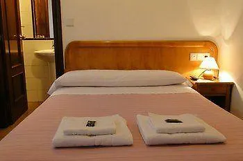 Pension Mendez II Bilbao 2*,